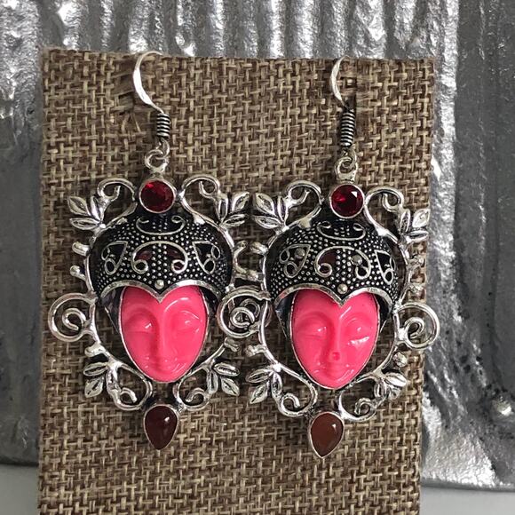 Silver Pink Resin & Garnet Goddess/Deity Earrings - Picture 3 of 6